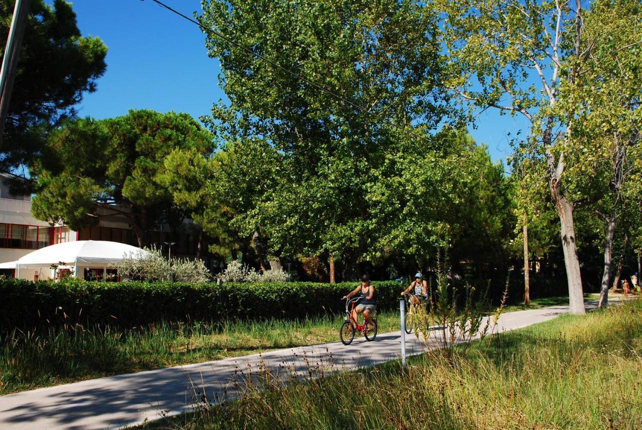 Hotel Perrozzi Vasto Luaran gambar