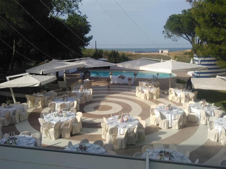 Hotel Perrozzi Vasto Luaran gambar